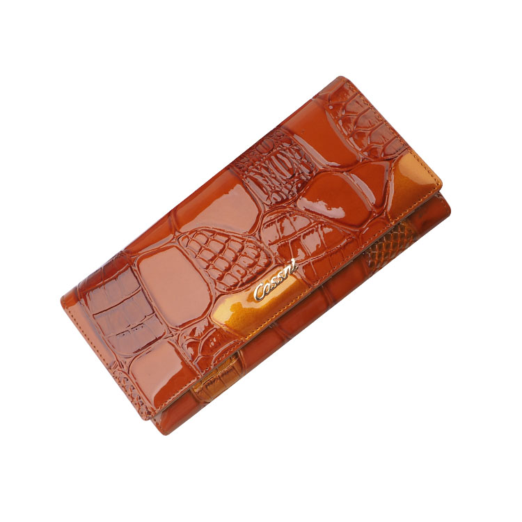 黃色鱷魚(yú)皮專利皮革長(zhǎng)款錢包